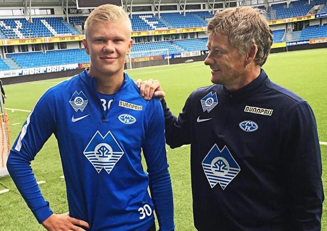 利兹联主帅：战胜蓝军让球队重获信心，利物浦能拿到欧冠席位（利兹联主帅：击败切尔西重建信心，相信利物浦可锁定欧冠名额）