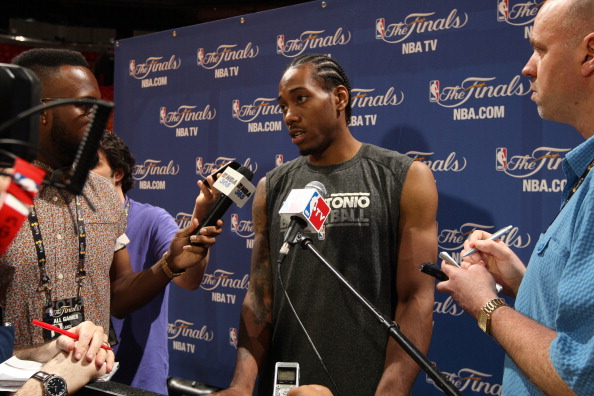 RB大宫松鼠官方：正式签下前墨尔本城门神汤姆·格洛弗（RB大宫松鼠官宣：前墨尔本城门将汤姆·格洛弗加盟）