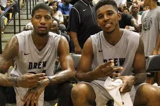 篮球NBA官方推出历史最佳阵容投票（NBA官方开启历史最佳阵容评选投票）