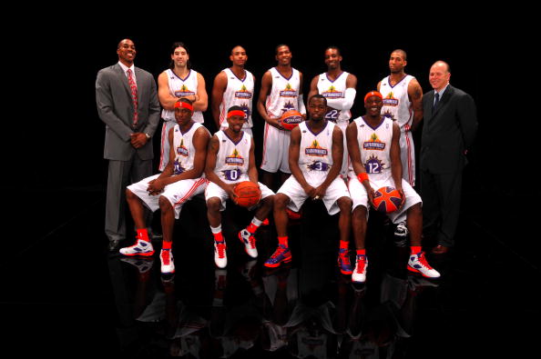 追梦格林本赛季投进72个球，但是失误达到了75次（德雷蒙德·格林本季仅命中72球，失误却多达75次）