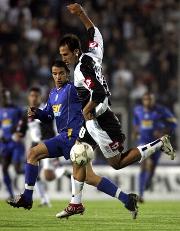 太疯了！费内巴切0-2落后3-2翻盘，瓦尔加斯MVP杀疯了（逆天一战！费内巴切0-2落后连扳三局3-2逆转，瓦尔加斯当选MVP火力全开）