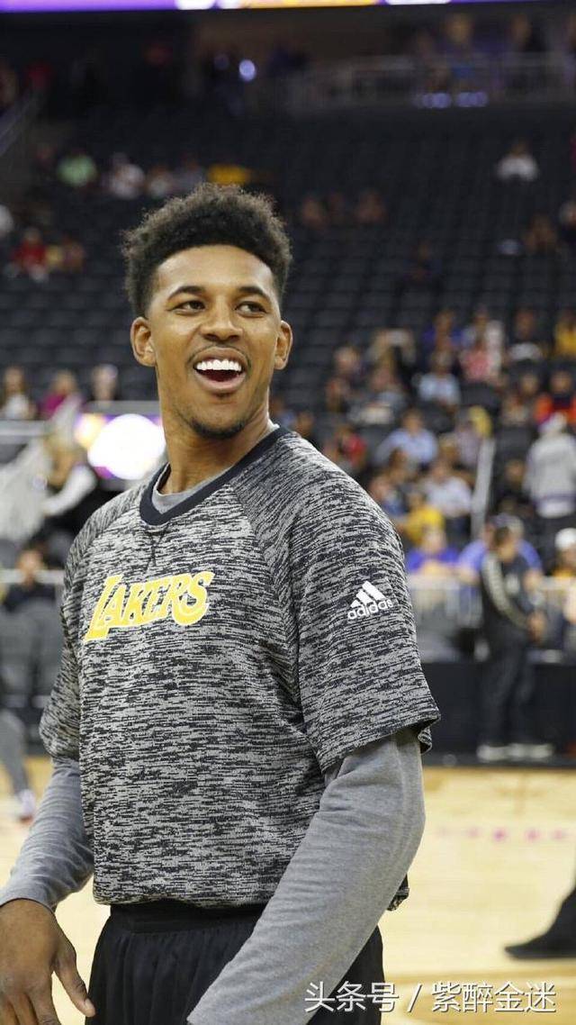 港队迎亚洲杯出线生死战，比赛将免费直播+四家商场直播（港队冲击亚洲杯出线关键战：全程免费直播，四大商场同步放映）