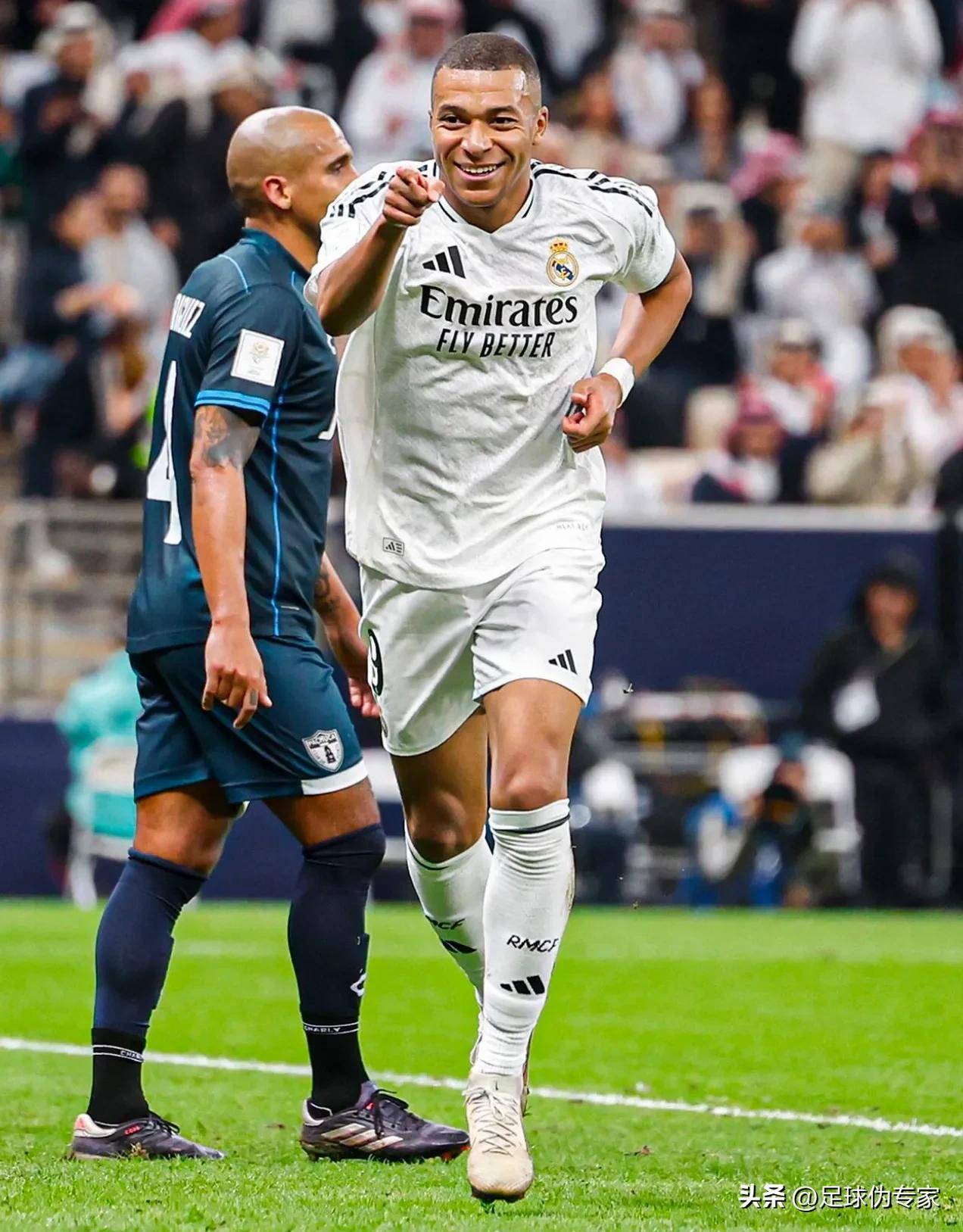 唐斯展望NBA杯决赛：放慢马刺的进攻节奏，逼迫对手失误（唐斯：NBA杯决赛关键在于打乱马刺节奏并逼出更多失误）