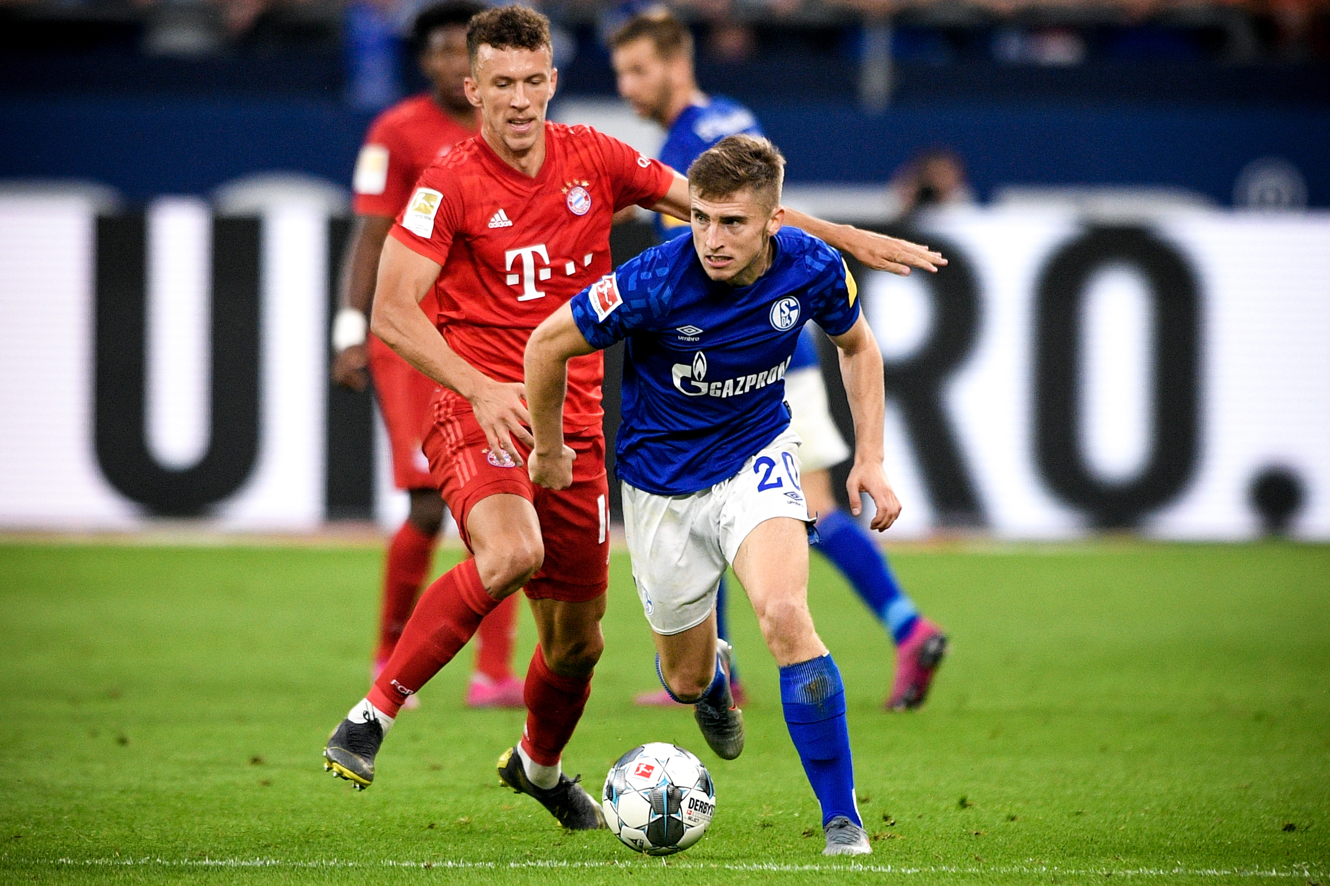 卡尔佐纳：和德国的比赛是一场决赛；若进附加赛不想碰意大利（卡尔佐纳：与德国一役堪比决赛；若打附加赛希望避开意大利）