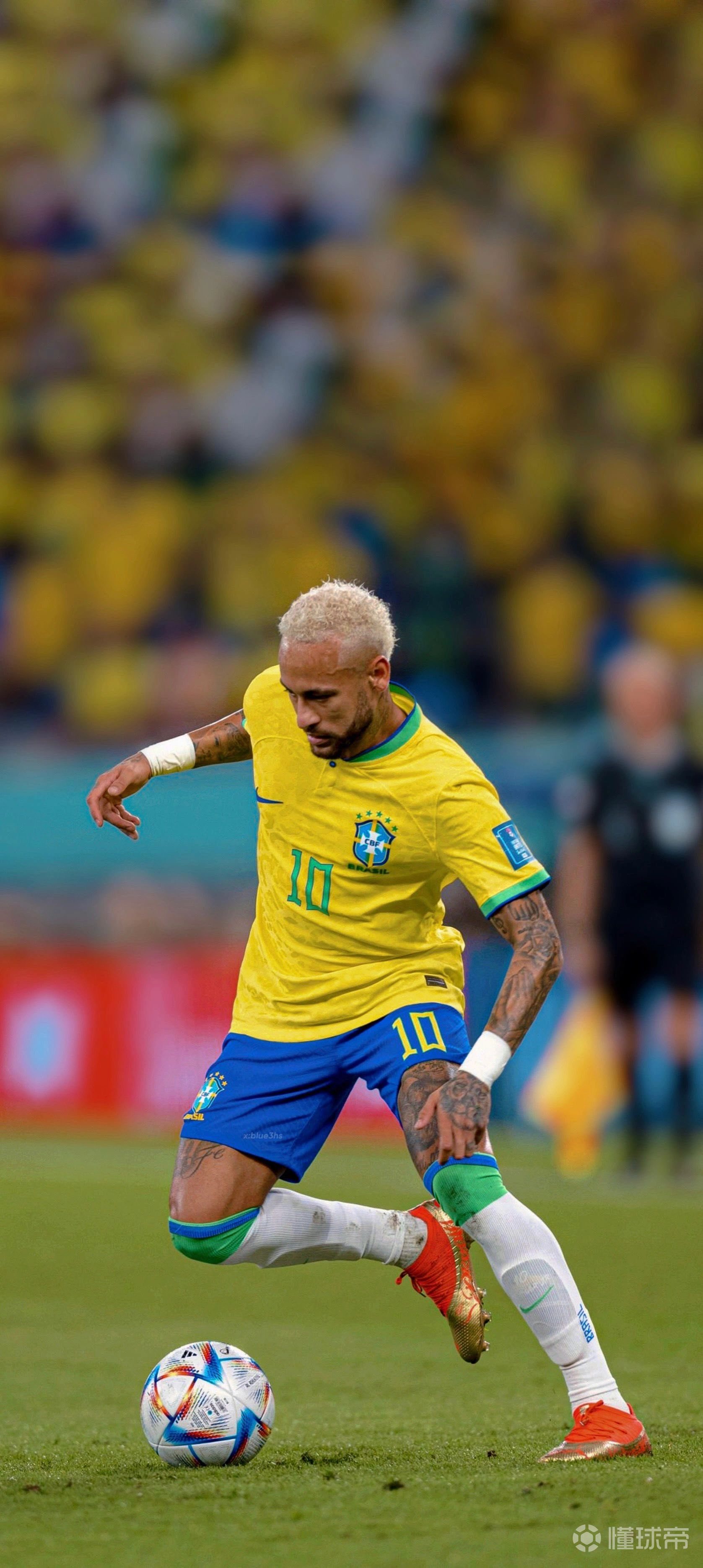 特雷·杨骑马射箭三分命中，开启精彩对决（特雷·杨骑马射箭命中三分，引燃精彩对决）