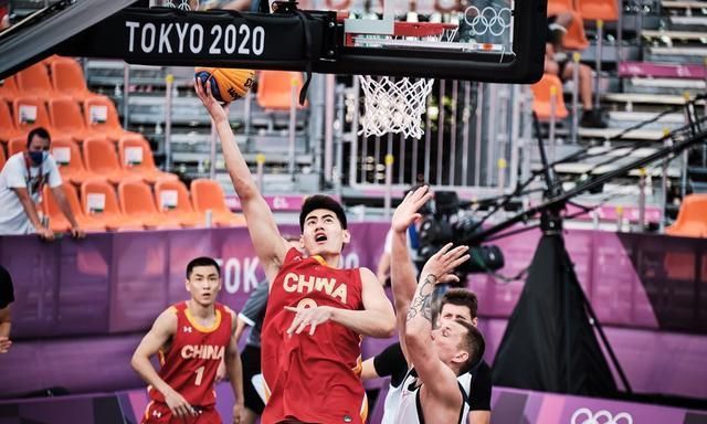 名记：消息人士表示，他们相信B费能赶上1月的曼市德比（权威记者：多方消息称B费有望出战1月曼市德比）