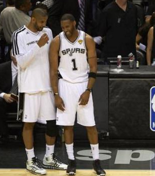 凯莱布·乐福半场表现不佳，正负值-19引发关注（凯莱布·乐福半场低迷，正负值-19备受关注）