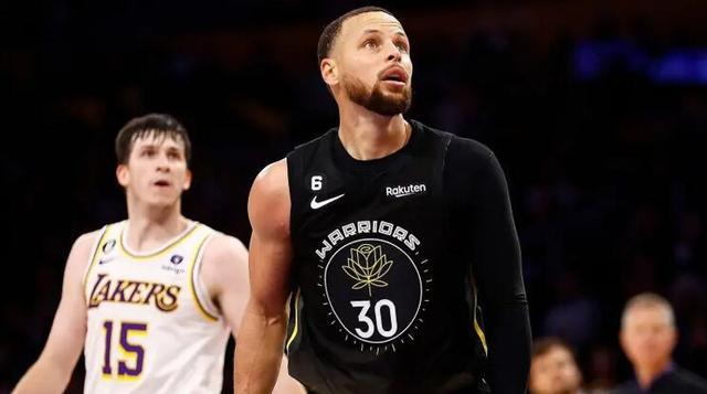 斯洛特：在利物浦每天都得证明自己，不能说拿过冠军就没问题（斯洛特：在利物浦必须持续证明自己，夺冠并非万事大吉）