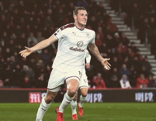 电讯报：为提前适应与减少转会支出，切尔西选择提前买下萨尔（电讯报：为降转会支出并加速适应，切尔西提前签下萨尔）