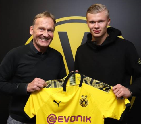 中甲战报：安以恩戴帽，辽宁铁人5-0大胜佛山南狮（中甲速递：安以恩上演帽子戏法，辽宁铁人5比0横扫佛山南狮）