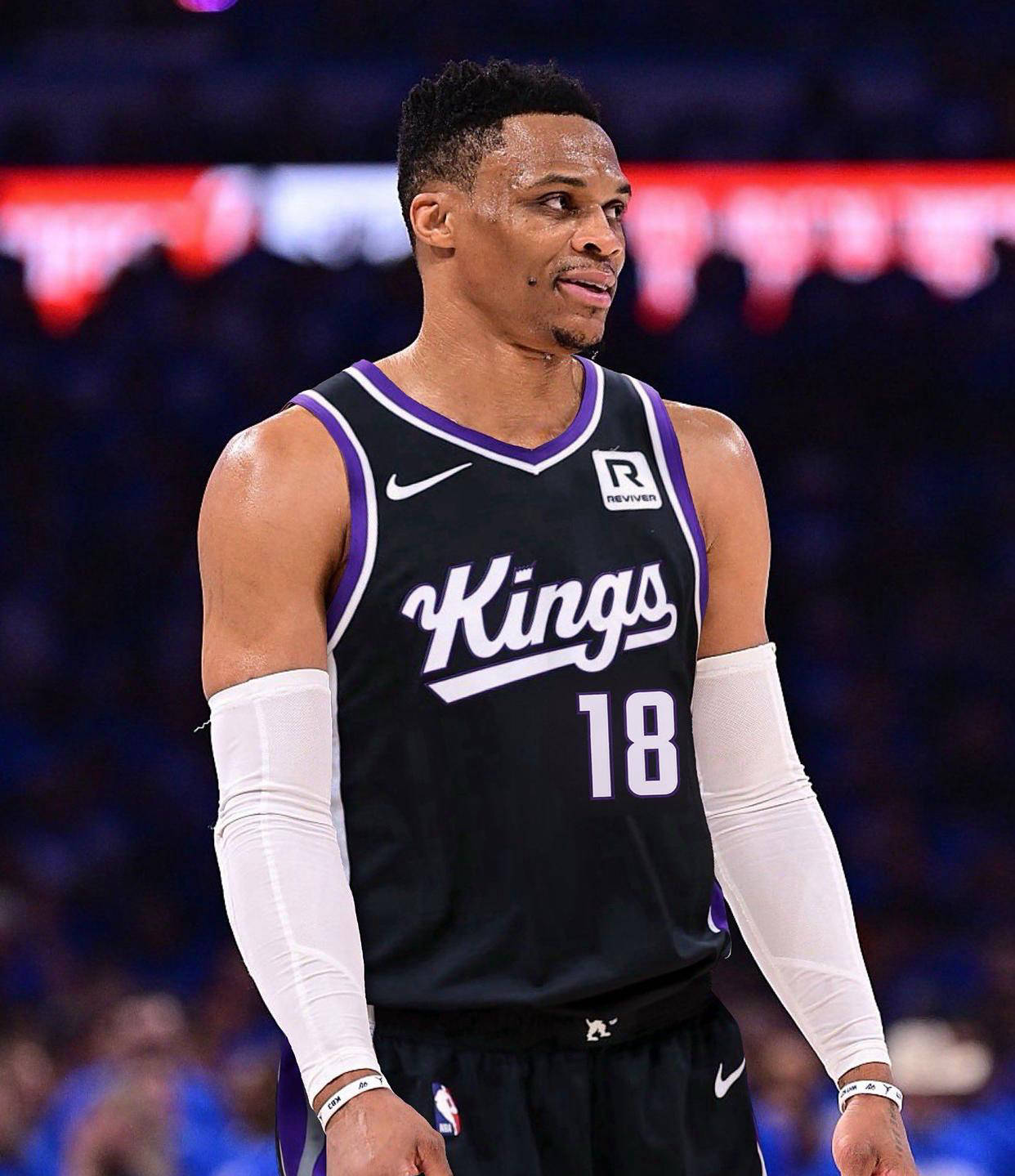 独行侠vs快船伤病报告：浓眉轮休，伦纳德预计可以出战（独行侠对阵快船伤情更新：浓眉将轮休，伦纳德有望登场）