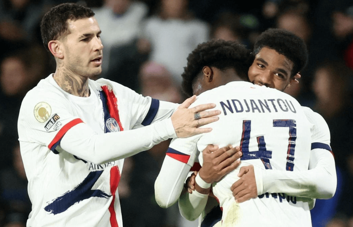 东福山矶钓遇小油扁围堵，坚守终获大黑鲷惊喜（东福山矶钓遭小油扁围攻，苦守终喜获大黑鲷）